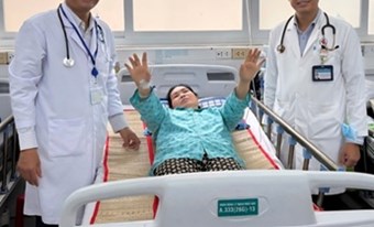 CỨU CHỮA KỊP THỜI NGƯỜI BỆNH ĐỘT QUỴ LIỆT NỬA NGƯỜI NGAY TRONG “GIỜ VÀNG”