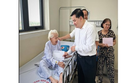 BỆNH VIỆN ĐA KHOA KHU VỰC HÓC MÔN TRI ÂN MẸ VIỆT NAM ANH HÙNG VÀ GIA ĐÌNH NGƯỜI CÓ CÔNG VỚI CÁCH MẠNG NHÂN DỊP KỶ NIỆM 79 NĂM NGÀY THƯƠNG BINH - LIỆT SĨ (27/7/1947 – 27/7/2026)