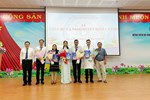 BỆNH VIỆN ĐKKV HÓC MÔN TRAO QUYẾT ĐỊNH VỀ CÔNG TÁC CÁN BỘ